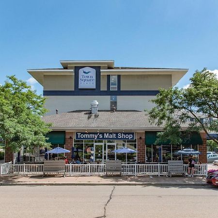 Townsquare Place Hotel Chaska Exterior photo